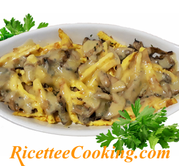 Tagliatelle di frittata e funghi